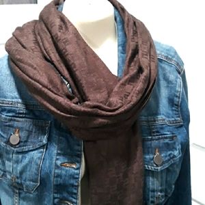 Sisley long brown tassel hem shawl or scarf.